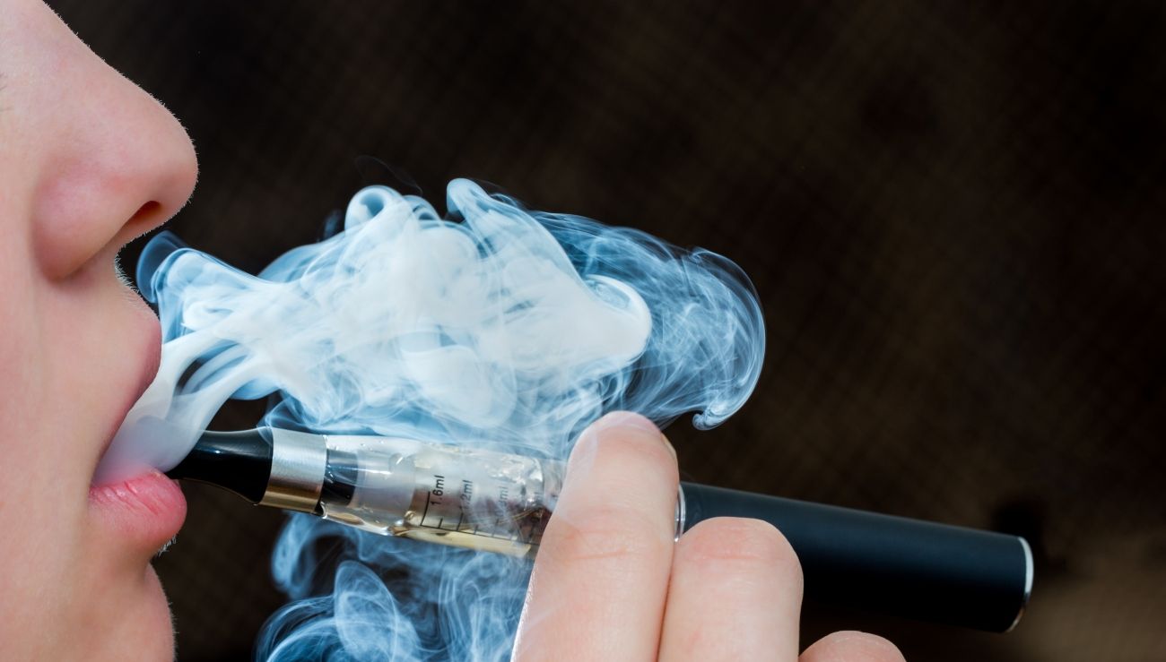 vape company | marijuana dispensary, As vaping crisis continues to affect legal marijuana vape sales, MJ firms use education to allay consumers&#8217; concerns