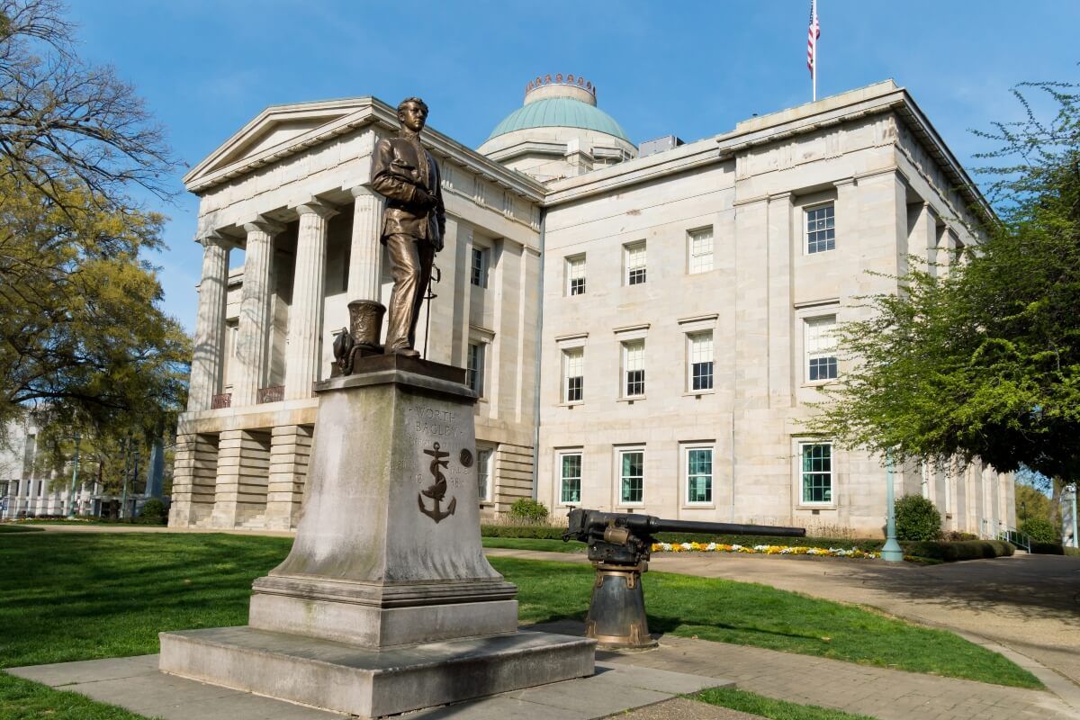 Image of North Carolina state capitol building