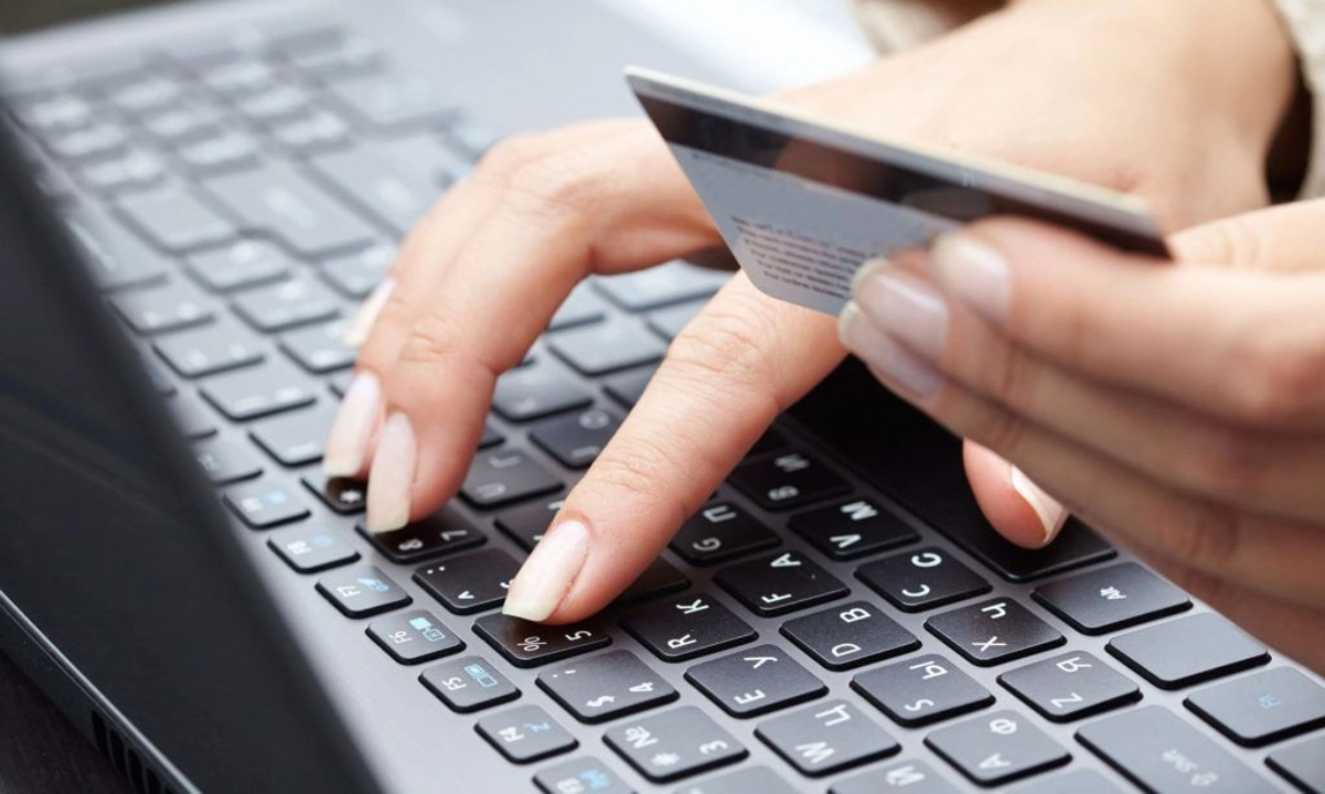 Image depicting online shopping