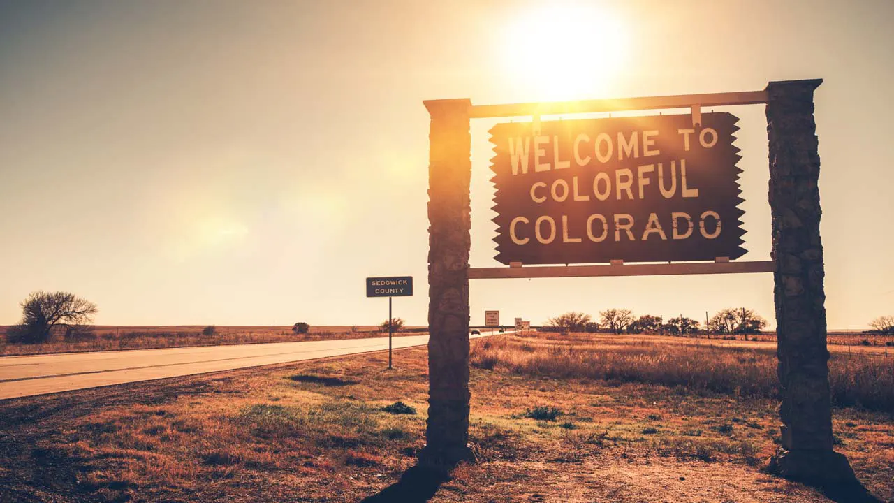 Image of Welcome to Colorful Colorado sign