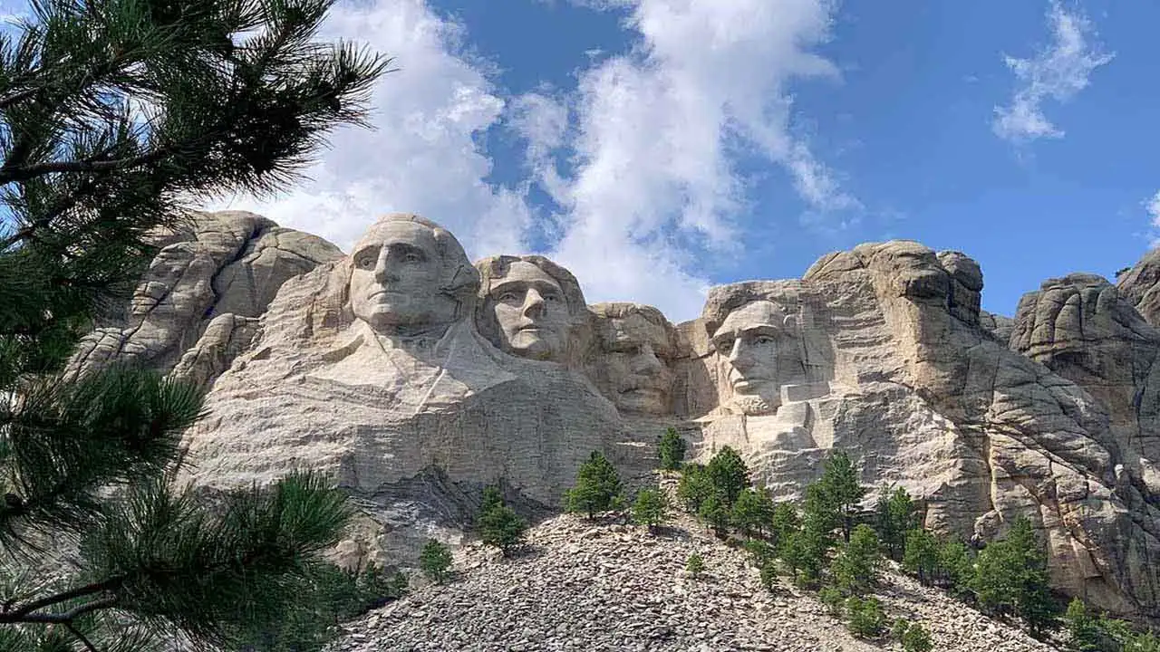 Image of Mount Rushmore