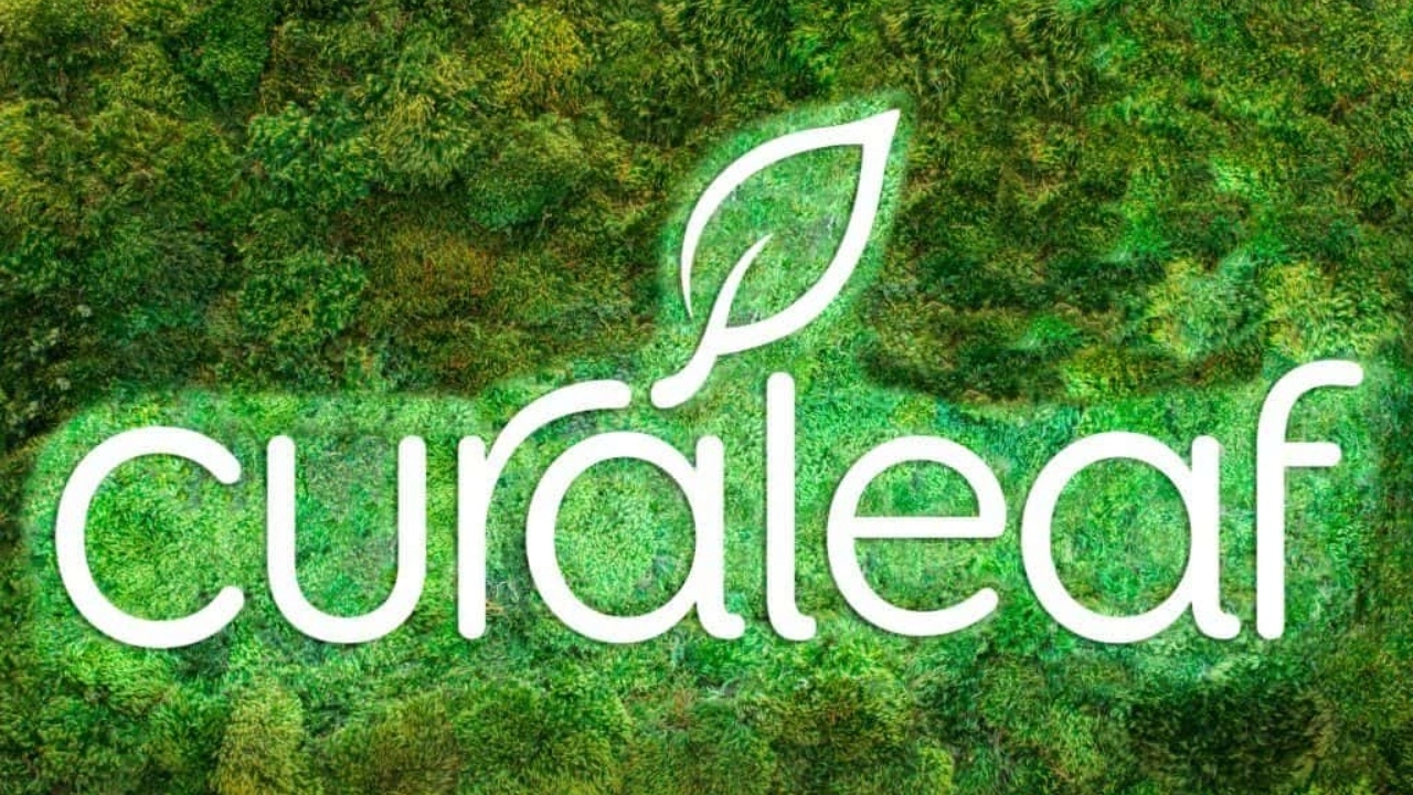 Image of Curaleaf logo