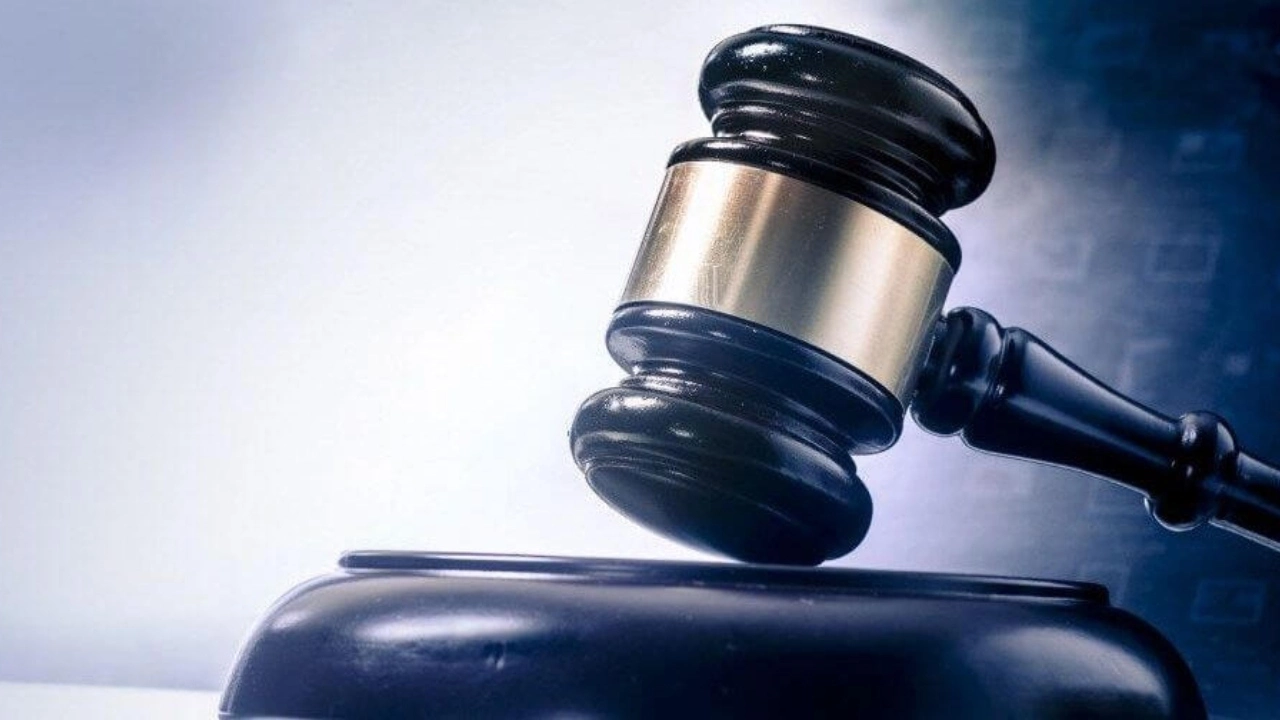 Image of a judge's gavel