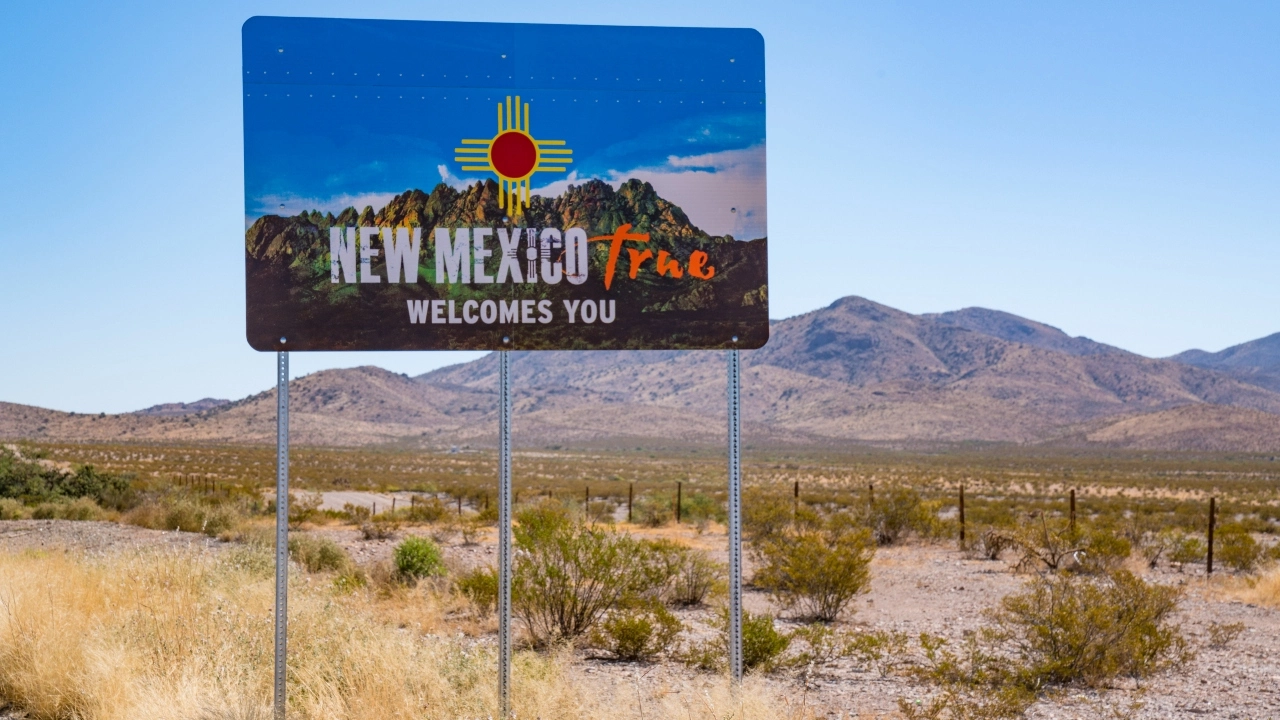 Image of a Welcome to New Mexico sign