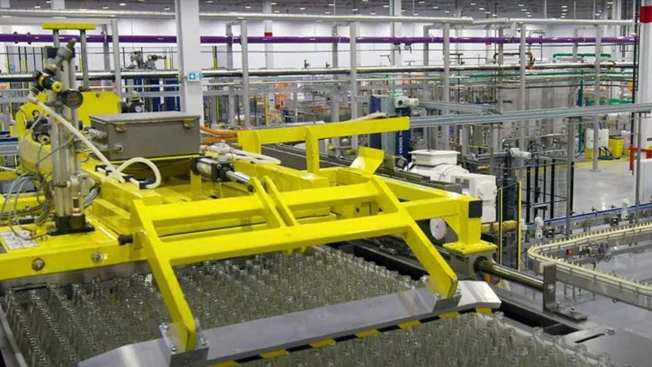 Image of Hexo Corp. bottling facility
