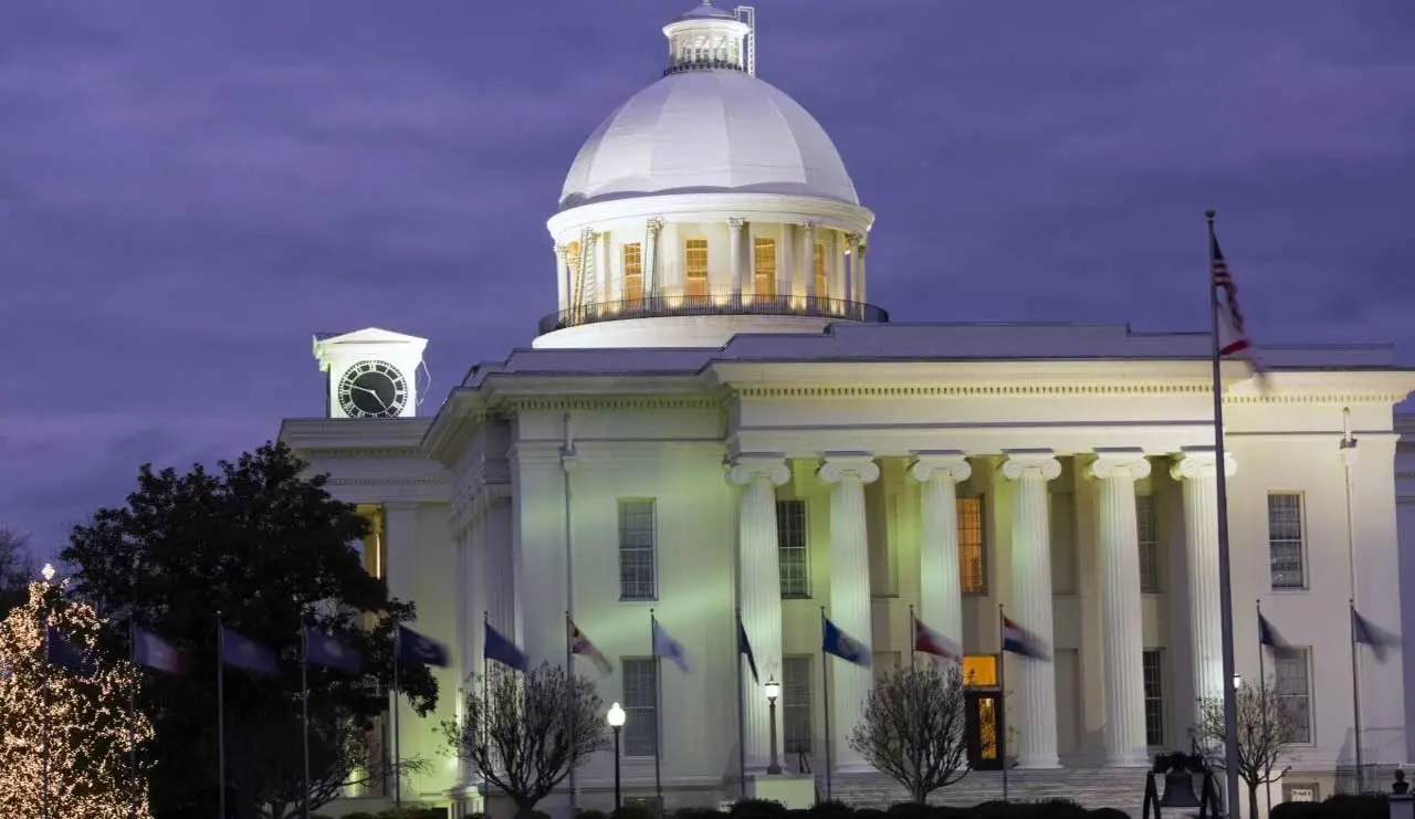 Image of Alabama state capitol building