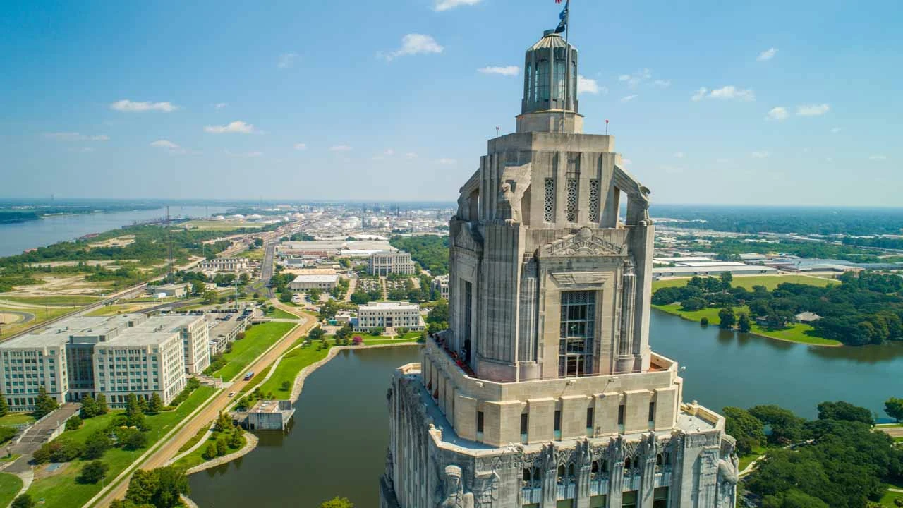 Image of Louisiana state capitol building