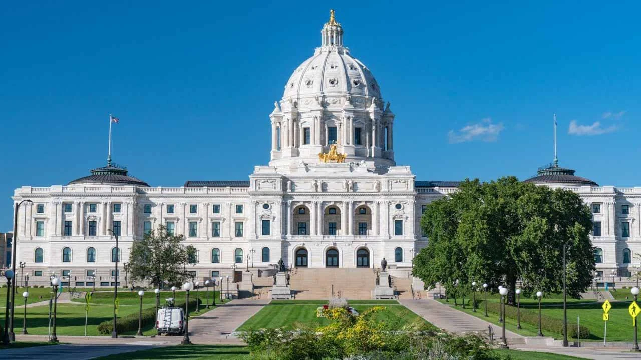 Image of Minnesota state capitol building 