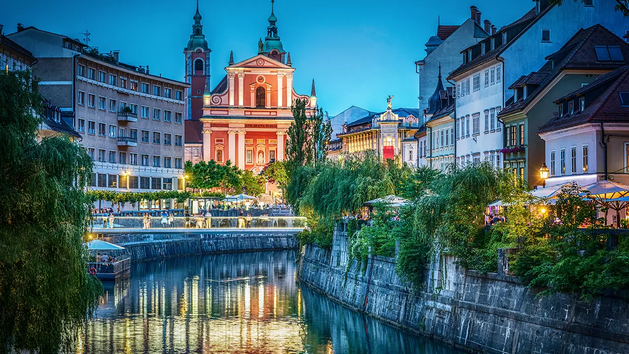 Image of the bridge and river in the city center of Ljubljana, Slovenia