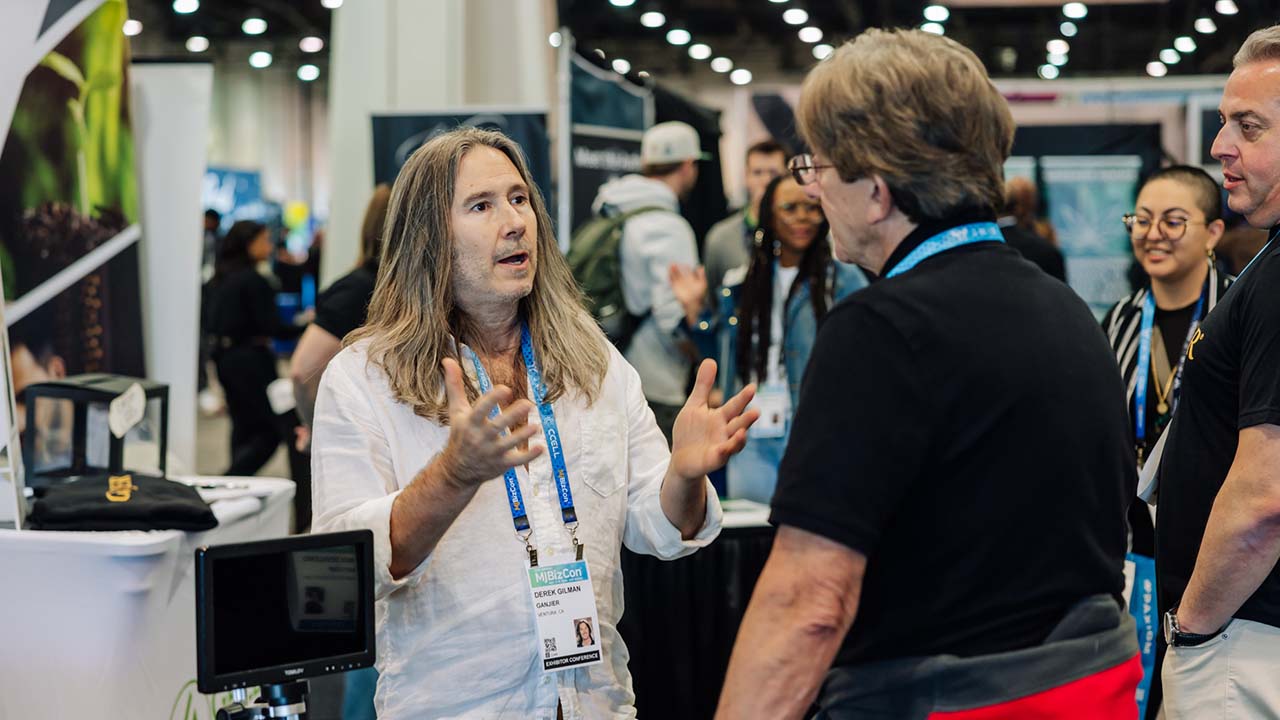 Ganjier students experience cannabis sensory training at MJBizCon
